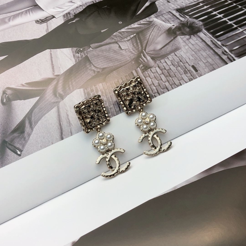 Ch**el earrings